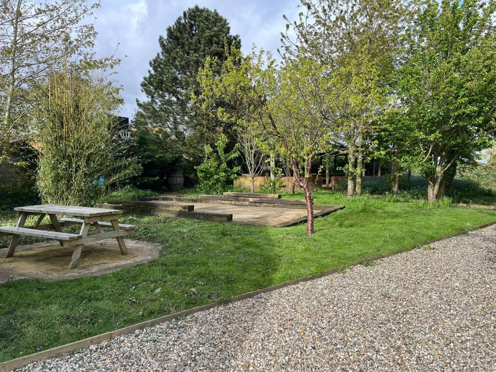 Spacious 6-Bed Home, Near The Norfolk Broads Clippesby Ngoại thất bức ảnh